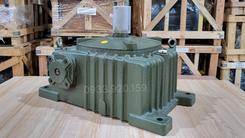 Ứng dụng nổi bật của hộp giảm tốc trục vít WPO 155