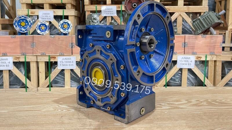 Hộp giảm tốc NMRV cốt âm
