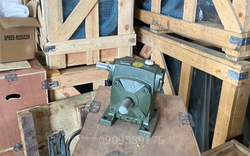Hướng dẫn cách chọn hộp giảm tốc cho băng tải