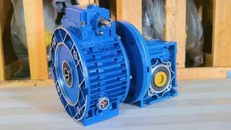 Hộp giảm tốc 2 cấp UDL 2.2kW – NMRV 75