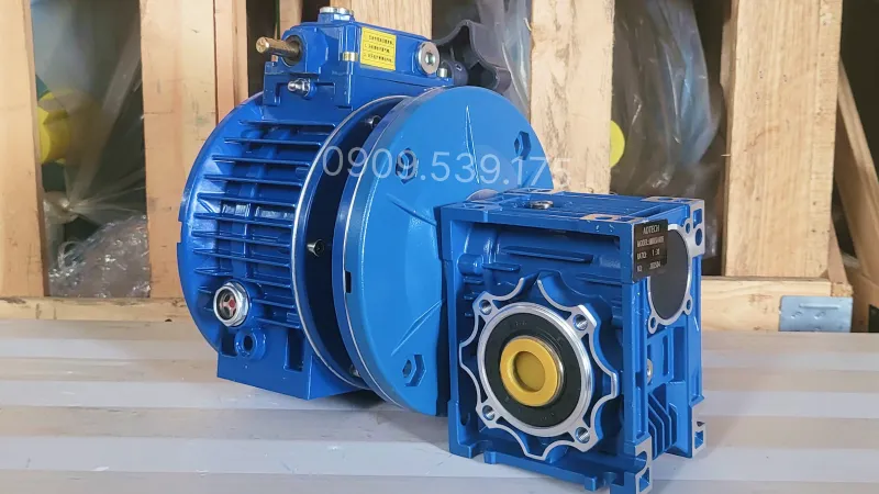 Ứng dụng hộp giảm tốc 2 cấp UDL 2.2kW - NMRV 75