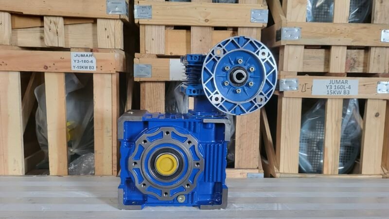 Dầu truyền động công nghiệp giúp hạn chế mài mòn và quá nhiệt hộp số