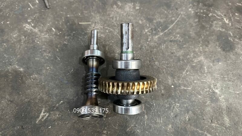 Vật liệu và thời gian sử dụng đều ảnh hưởng đến tuổi thọ bánh vít