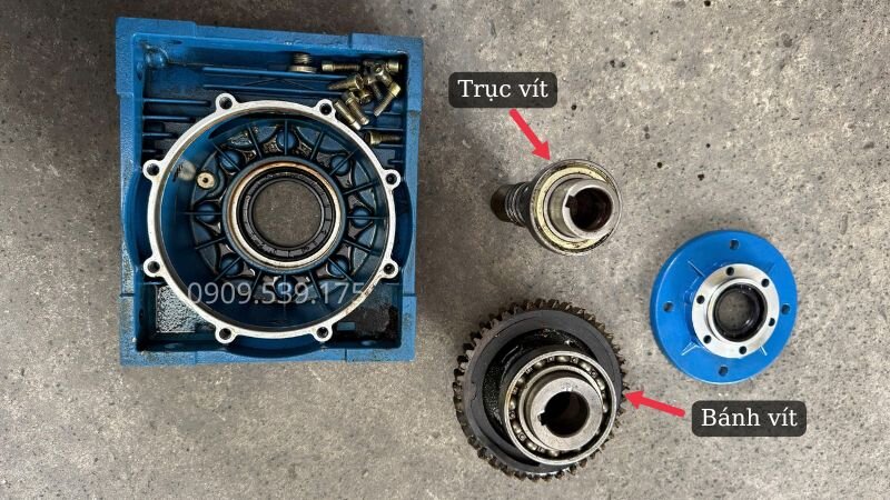 Đặc thù cơ cấu trục vít bánh vít của hộp số NMRV